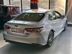 تۆیۆتا کامری